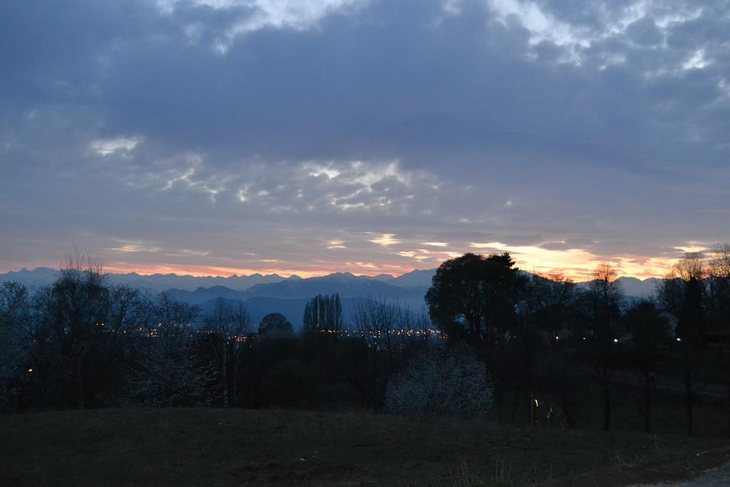 Cascina San Vito Panzió Torino Kültér fotó